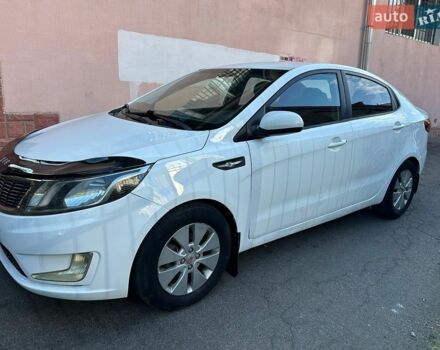 Білий Кіа Ріо, об'ємом двигуна 1.4 л та пробігом 214 тис. км за 6600 $, фото 7 на Automoto.ua