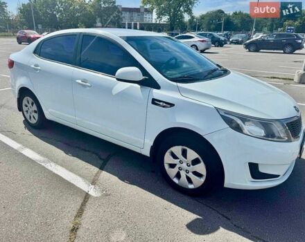 Білий Кіа Ріо, об'ємом двигуна 1.4 л та пробігом 179 тис. км за 7600 $, фото 4 на Automoto.ua