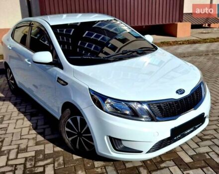 Белый Киа Рио, объемом двигателя 1.4 л и пробегом 87 тыс. км за 8750 $, фото 7 на Automoto.ua