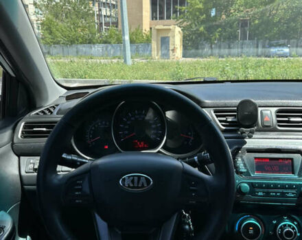 Білий Кіа Ріо, об'ємом двигуна 1.4 л та пробігом 184 тис. км за 7900 $, фото 29 на Automoto.ua