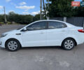 Белый Киа Рио, объемом двигателя 1.4 л и пробегом 169 тыс. км за 7500 $, фото 5 на Automoto.ua