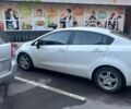 Белый Киа Рио, объемом двигателя 1.59 л и пробегом 190 тыс. км за 7500 $, фото 1 на Automoto.ua