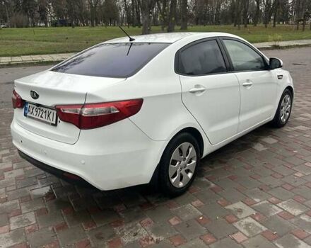 Білий Кіа Ріо, об'ємом двигуна 1.4 л та пробігом 121 тис. км за 8700 $, фото 2 на Automoto.ua