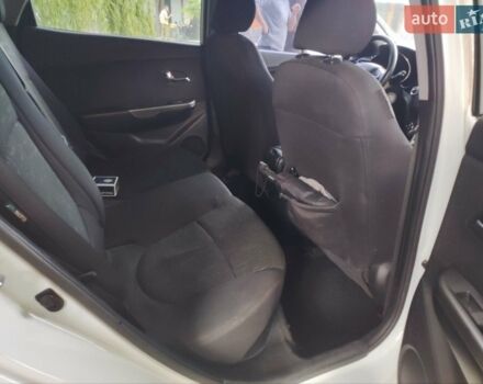 Белый Киа Рио, объемом двигателя 1.59 л и пробегом 172 тыс. км за 9000 $, фото 15 на Automoto.ua