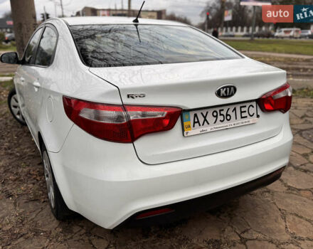 Белый Киа Рио, объемом двигателя 1.4 л и пробегом 169 тыс. км за 6500 $, фото 9 на Automoto.ua
