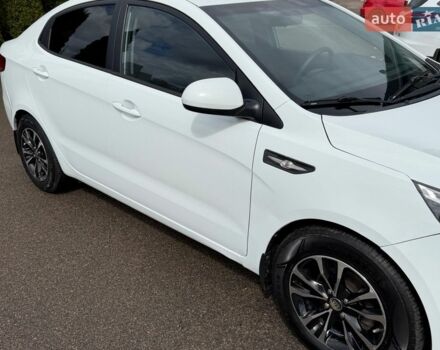 Білий Кіа Ріо, об'ємом двигуна 1.4 л та пробігом 139 тис. км за 8200 $, фото 16 на Automoto.ua