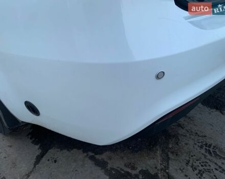 Белый Киа Рио, объемом двигателя 1.4 л и пробегом 216 тыс. км за 8555 $, фото 17 на Automoto.ua