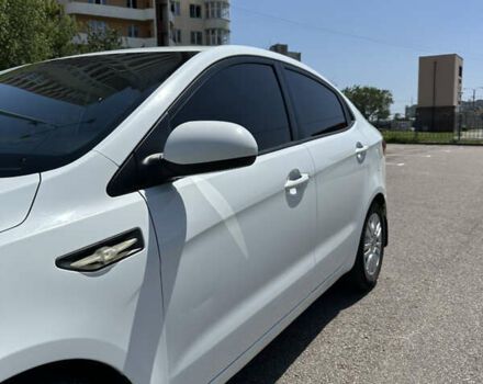 Білий Кіа Ріо, об'ємом двигуна 1.4 л та пробігом 184 тис. км за 7900 $, фото 50 на Automoto.ua