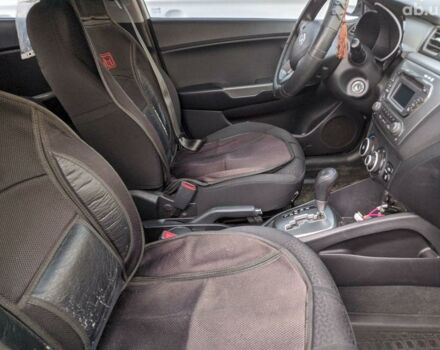 Белый Киа Рио, объемом двигателя 1.4 л и пробегом 55 тыс. км за 10200 $, фото 3 на Automoto.ua