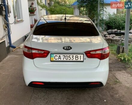 Белый Киа Рио, объемом двигателя 1.4 л и пробегом 195 тыс. км за 7500 $, фото 3 на Automoto.ua