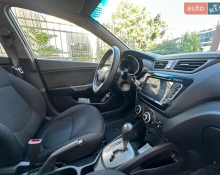 Білий Кіа Ріо, об'ємом двигуна 1.4 л та пробігом 214 тис. км за 6600 $, фото 11 на Automoto.ua