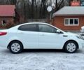 Белый Киа Рио, объемом двигателя 1.4 л и пробегом 125 тыс. км за 8300 $, фото 2 на Automoto.ua