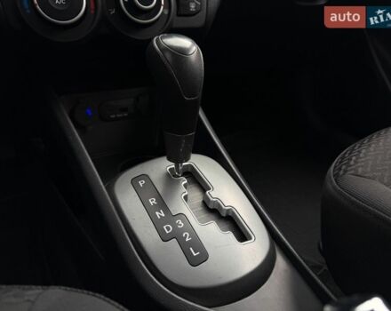 Білий Кіа Ріо, об'ємом двигуна 1.4 л та пробігом 139 тис. км за 8200 $, фото 48 на Automoto.ua