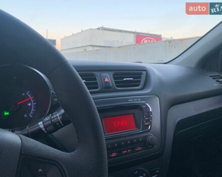 Белый Киа Рио, объемом двигателя 1.4 л и пробегом 216 тыс. км за 8555 $, фото 8 на Automoto.ua