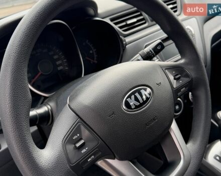 Білий Кіа Ріо, об'ємом двигуна 1.4 л та пробігом 139 тис. км за 8200 $, фото 44 на Automoto.ua