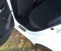 Білий Кіа Ріо, об'ємом двигуна 1.4 л та пробігом 87 тис. км за 8000 $, фото 10 на Automoto.ua