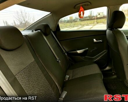 Белый Киа Рио, объемом двигателя 1.4 л и пробегом 155 тыс. км за 8300 $, фото 10 на Automoto.ua