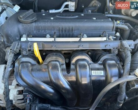 Белый Киа Рио, объемом двигателя 1.4 л и пробегом 86 тыс. км за 9500 $, фото 9 на Automoto.ua
