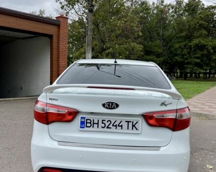 Белый Киа Рио, объемом двигателя 1.6 л и пробегом 98 тыс. км за 8900 $, фото 5 на Automoto.ua