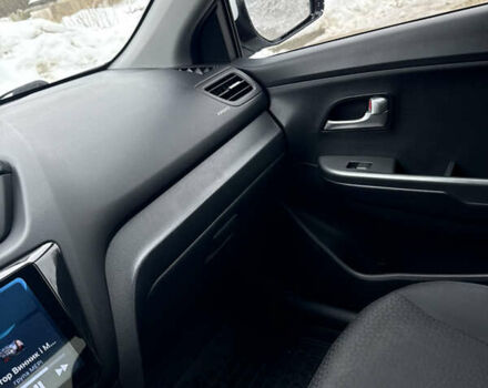 Белый Киа Рио, объемом двигателя 1.4 л и пробегом 54 тыс. км за 9400 $, фото 14 на Automoto.ua