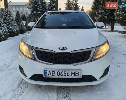 Белый Киа Рио, объемом двигателя 1.4 л и пробегом 144 тыс. км за 7700 $, фото 3 на Automoto.ua