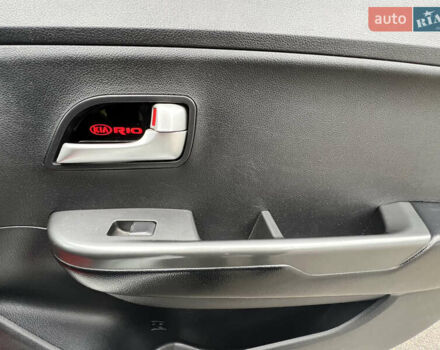 Белый Киа Рио, объемом двигателя 1.4 л и пробегом 246 тыс. км за 6550 $, фото 25 на Automoto.ua