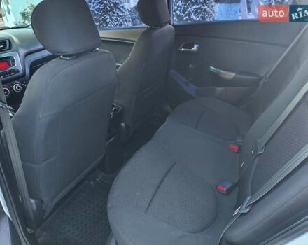 Белый Киа Рио, объемом двигателя 1.4 л и пробегом 144 тыс. км за 7700 $, фото 18 на Automoto.ua