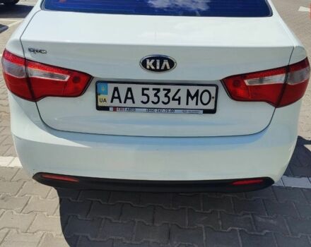 Белый Киа Рио, объемом двигателя 1.59 л и пробегом 130 тыс. км за 7400 $, фото 17 на Automoto.ua