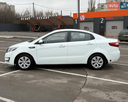 Белый Киа Рио, объемом двигателя 1.4 л и пробегом 23 тыс. км за 9900 $, фото 12 на Automoto.ua