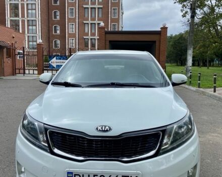 Белый Киа Рио, объемом двигателя 1.6 л и пробегом 98 тыс. км за 8900 $, фото 2 на Automoto.ua