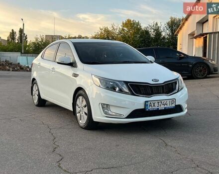 Белый Киа Рио, объемом двигателя 1.59 л и пробегом 143 тыс. км за 10500 $, фото 25 на Automoto.ua