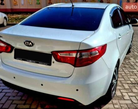 Белый Киа Рио, объемом двигателя 1.4 л и пробегом 87 тыс. км за 8750 $, фото 21 на Automoto.ua