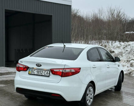 Белый Киа Рио, объемом двигателя 1.4 л и пробегом 54 тыс. км за 9400 $, фото 4 на Automoto.ua