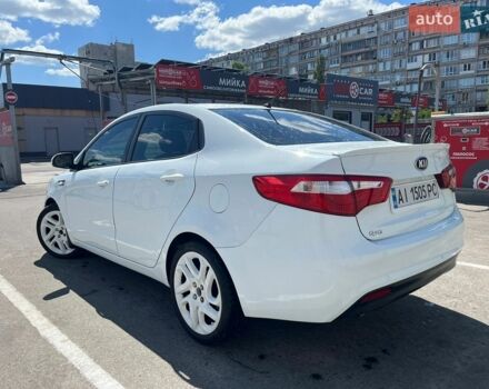 Белый Киа Рио, объемом двигателя 1.4 л и пробегом 178 тыс. км за 6800 $, фото 4 на Automoto.ua