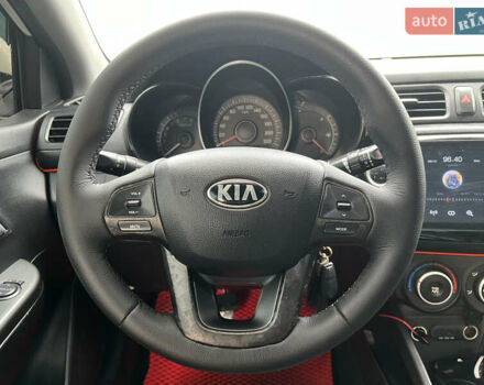 Белый Киа Рио, объемом двигателя 1.4 л и пробегом 246 тыс. км за 6550 $, фото 13 на Automoto.ua