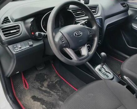 Белый Киа Рио, объемом двигателя 1.4 л и пробегом 91 тыс. км за 8400 $, фото 14 на Automoto.ua
