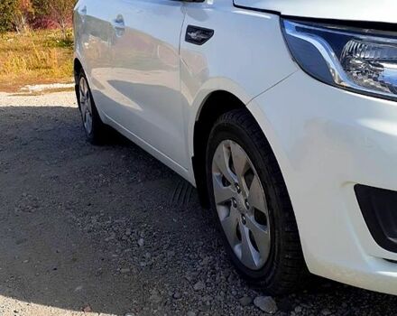 Белый Киа Рио, объемом двигателя 1.4 л и пробегом 58 тыс. км за 5800 $, фото 6 на Automoto.ua