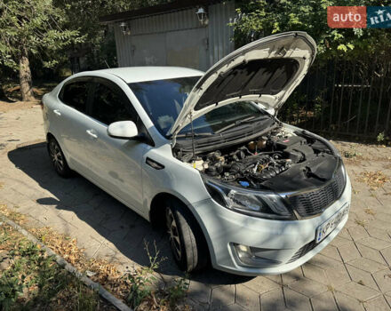 Білий Кіа Ріо, об'ємом двигуна 1.4 л та пробігом 84 тис. км за 9200 $, фото 20 на Automoto.ua