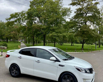 Белый Киа Рио, объемом двигателя 1.6 л и пробегом 94 тыс. км за 9200 $, фото 2 на Automoto.ua