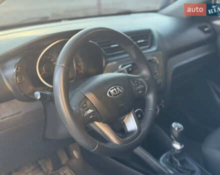 Белый Киа Рио, объемом двигателя 1.4 л и пробегом 185 тыс. км за 6700 $, фото 13 на Automoto.ua