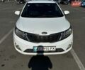 Белый Киа Рио, объемом двигателя 1.4 л и пробегом 214 тыс. км за 6000 $, фото 1 на Automoto.ua
