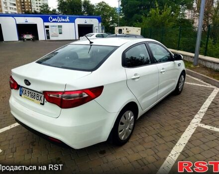 Белый Киа Рио, объемом двигателя 1.4 л и пробегом 260 тыс. км за 7000 $, фото 1 на Automoto.ua