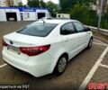 Белый Киа Рио, объемом двигателя 1.4 л и пробегом 260 тыс. км за 7000 $, фото 1 на Automoto.ua