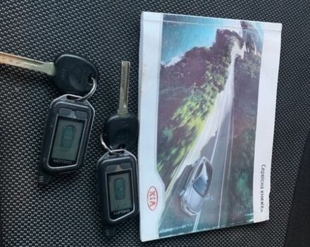 Белый Киа Рио, объемом двигателя 1.4 л и пробегом 216 тыс. км за 8560 $, фото 13 на Automoto.ua