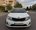 Белый Киа Рио, объемом двигателя 1.4 л и пробегом 130 тыс. км за 7800 $, фото 5 на Automoto.ua