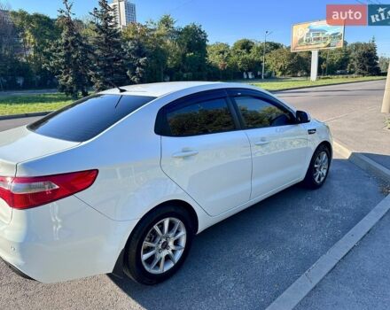 Белый Киа Рио, объемом двигателя 1.4 л и пробегом 86 тыс. км за 9500 $, фото 2 на Automoto.ua