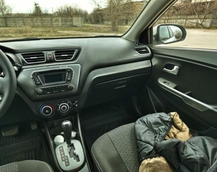 Белый Киа Рио, объемом двигателя 1.4 л и пробегом 155 тыс. км за 8300 $, фото 10 на Automoto.ua