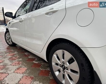 Белый Киа Рио, объемом двигателя 1.6 л и пробегом 173 тыс. км за 7800 $, фото 7 на Automoto.ua