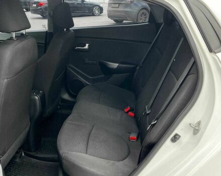 Белый Киа Рио, объемом двигателя 1.4 л и пробегом 125 тыс. км за 8000 $, фото 9 на Automoto.ua