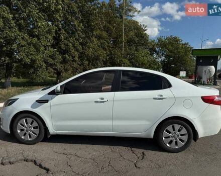 Белый Киа Рио, объемом двигателя 1.59 л и пробегом 106 тыс. км за 8400 $, фото 2 на Automoto.ua